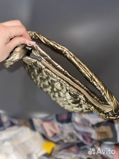 Золотой шоппер дутый