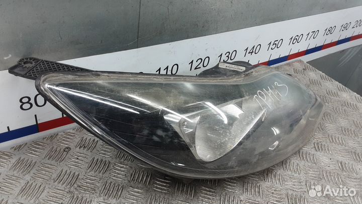 Фара Ford Focus 2 (2004-2011)