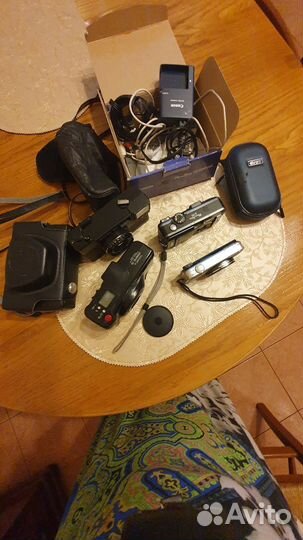 Фотоаппараты Эликон 35 Yachica Canon SX220, S70