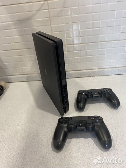 Sony playstation 4 Slim 1tb