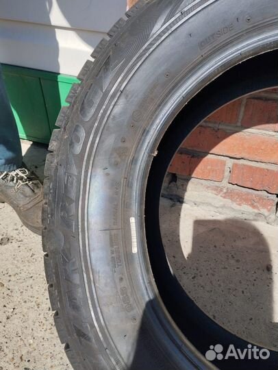 Bridgestone Blizzak Ice 215/65 R16 M