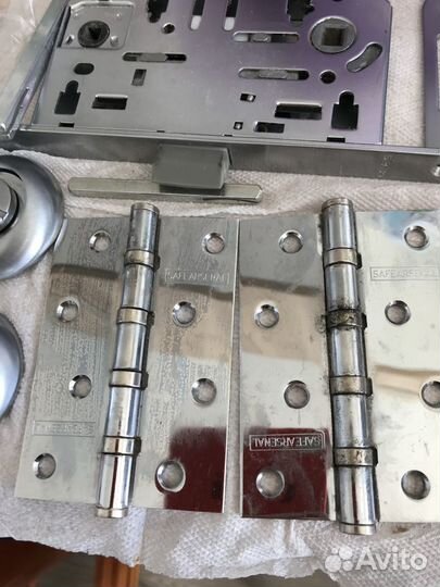 Петли, защёлка, смеситель бу