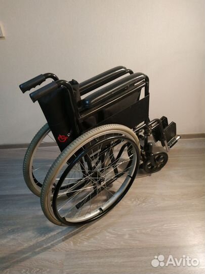 Инвалидная коляска складная бу