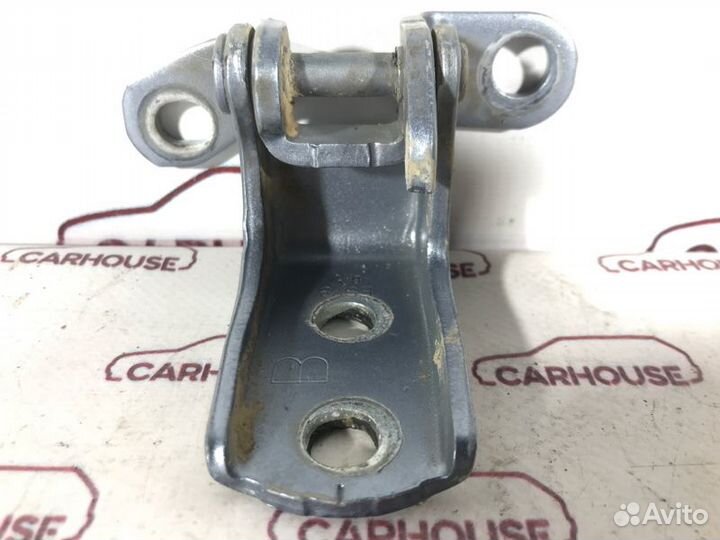 Петля двери задняя правая Honda Crv 2.0 R20A2 2008
