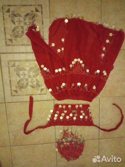 Карнавальный костюм для девочки юбка, лиф и вязана