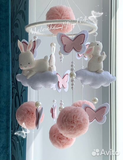 Мобиль на кроватку. Музыкальный мобиль