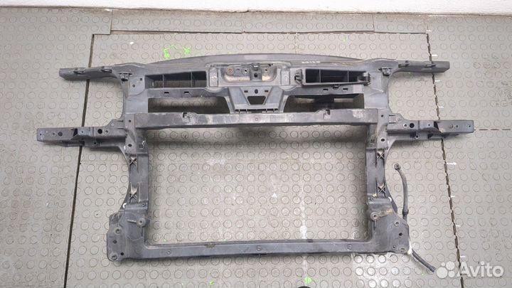 Рамка передняя Volkswagen Touran, 2005