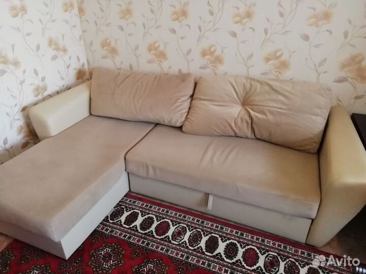 Продам угловой диван
