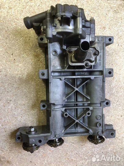 Масляный насос с балансиром m271 Mercedes W204