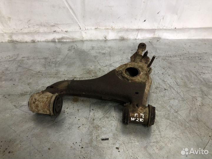 Рычаг нижний передний правый Mercedes-Benz E-class