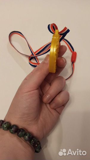 Медаль чемпиона Well done со шнурком