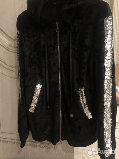 Спортивный костюм женский