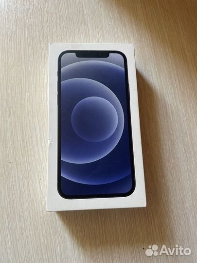 iPhone 12, 64 ГБ