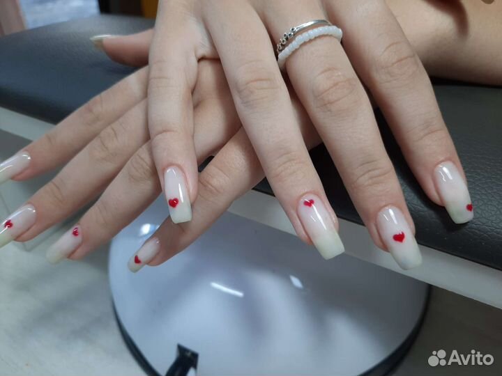 Маникюр и педикюр
