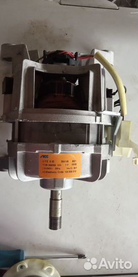 Двигатель стиральной машины Занусси вертикалка