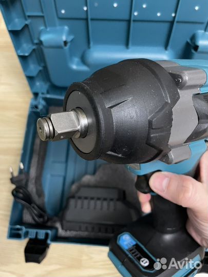 Гайковерт makita 800нм