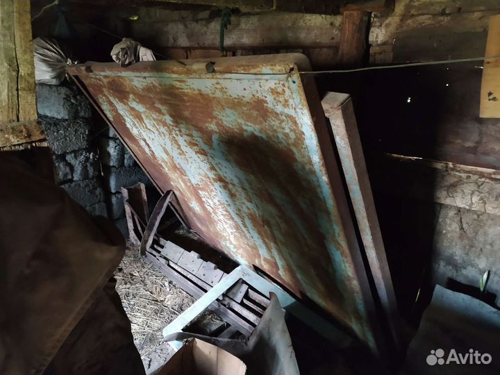 Ворота гаражные металлические