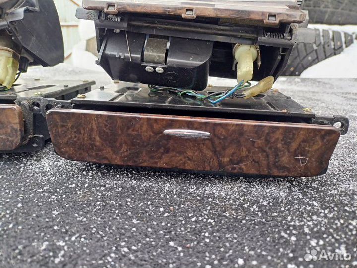 Пепельница Hyundai Xg 300 G6CT 3.0 2003