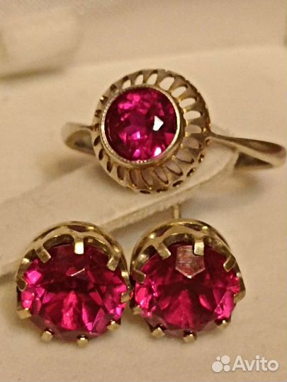 Серебряное кольцо и серьги с рубином СССР