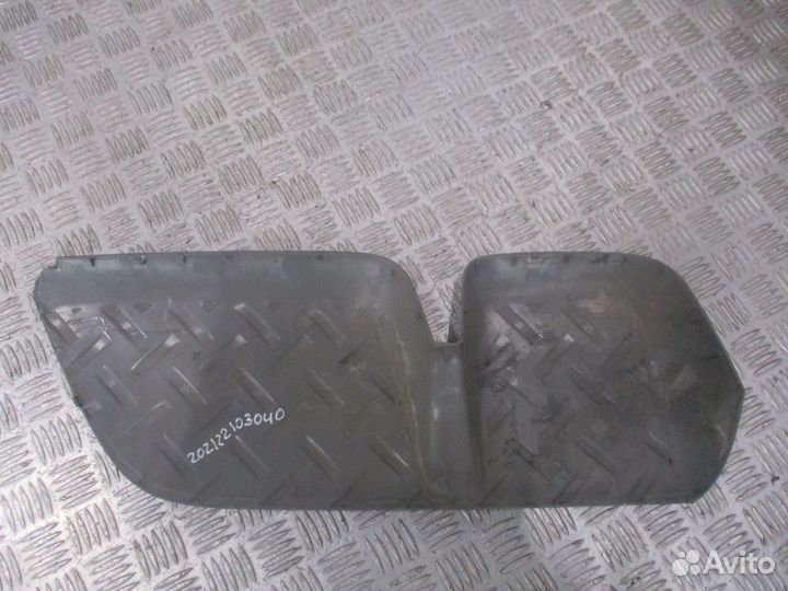 Крышка зеркала Mercedes-Benz A9438111107