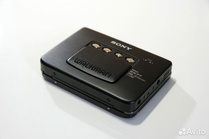 Кассетный плеер Sony WM-EX77