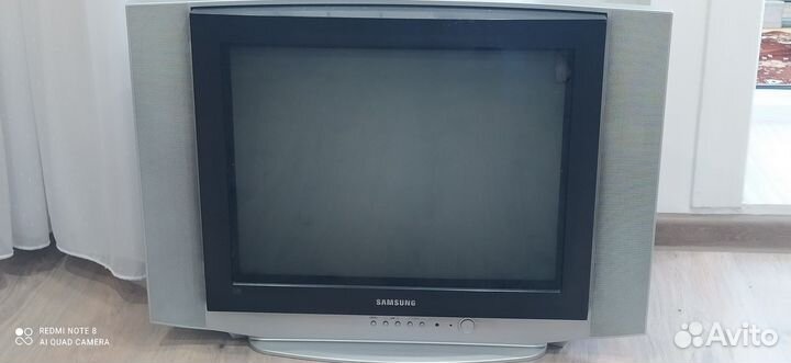 Телевизор samsung