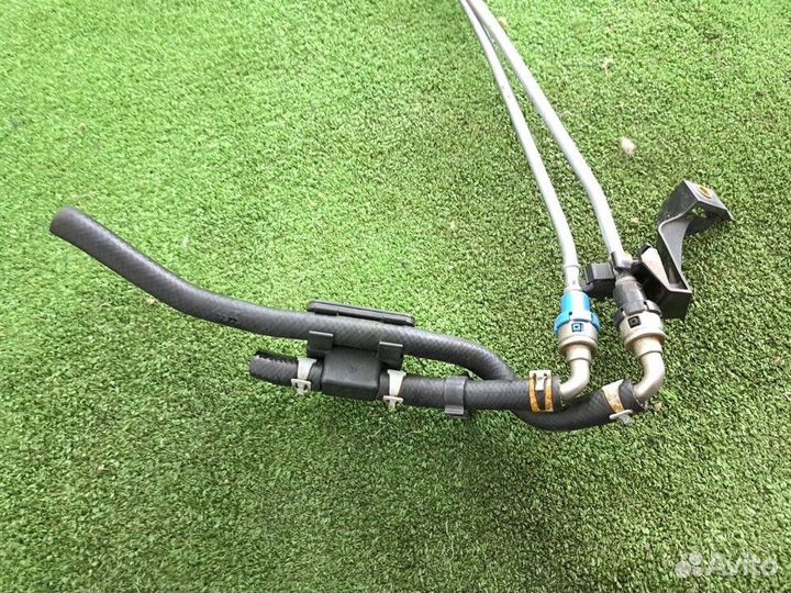 Клапан воздушный с трубками Audi Q3