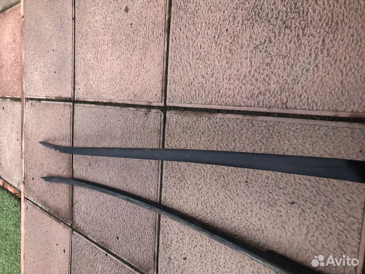 Молдинги лобового стекла Пассат Б5, Б5+