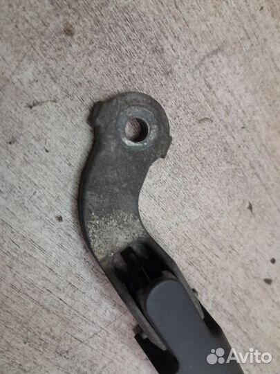 Поводок заднего дворника Ford Focus II (2005—2008)