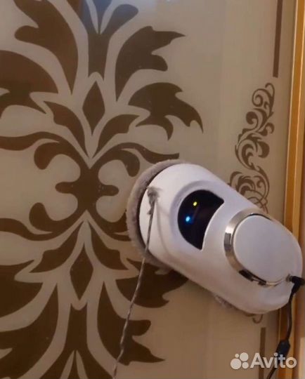 Робот мойщик окон