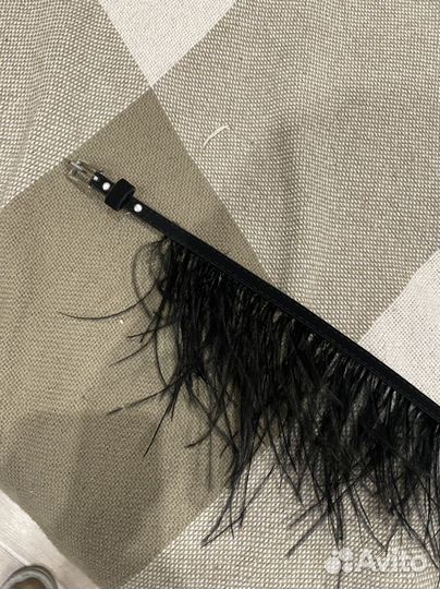 Ремень с перьями