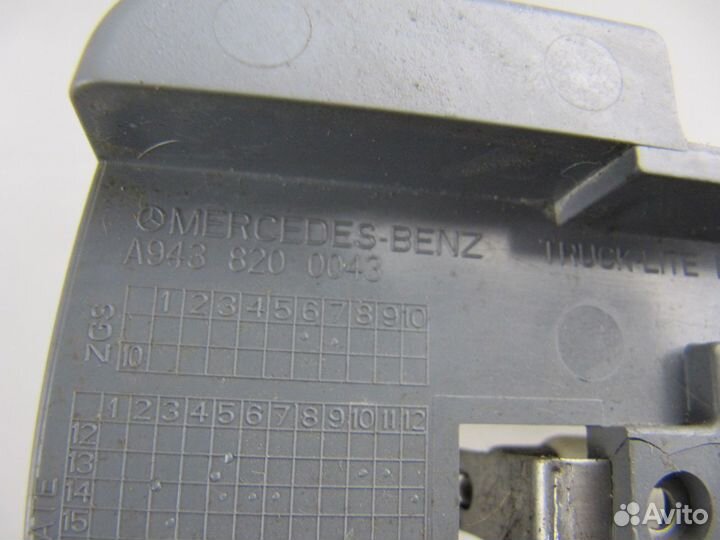 Плафон салонный Mercedes Benz Actros MP3