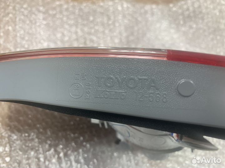 Фонарь внутренний левый оригинал Toyota Corolla
