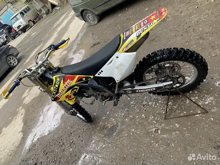 Suzuki rmz 250