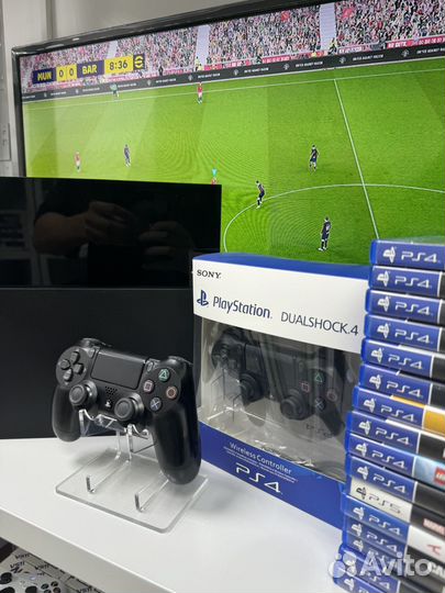 Sony playstation 4 + 490 игр + 2 джойстика