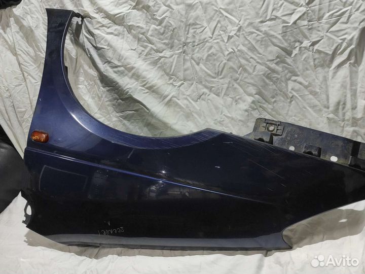 Крыло переднее левое Renault scenic 1 рест