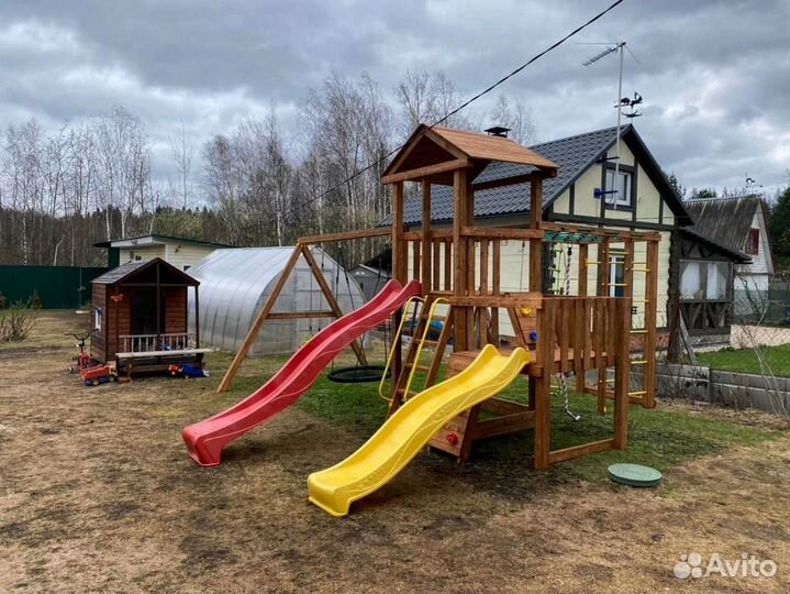 Детская площадка уличная. Безопасная конструкция