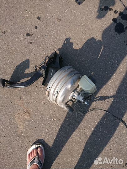 Вакуумный усилитель тормозов mercedes W220