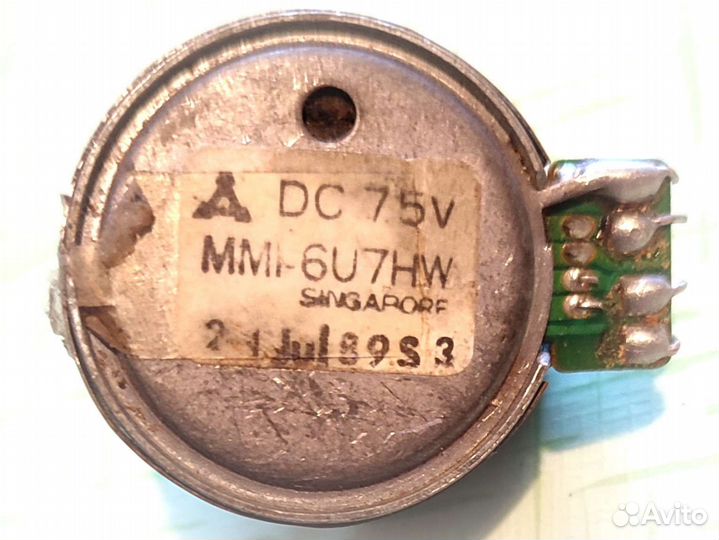 Двигатель магнитофона - 7.5 В