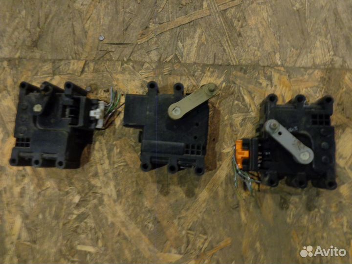 CX 7 Моторчик заслонок печки салона б/у