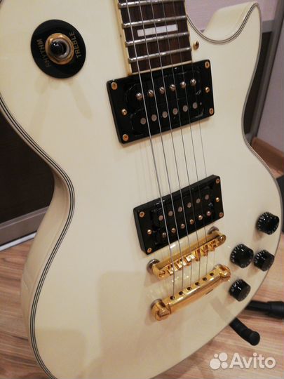Maison Les Paul Custom