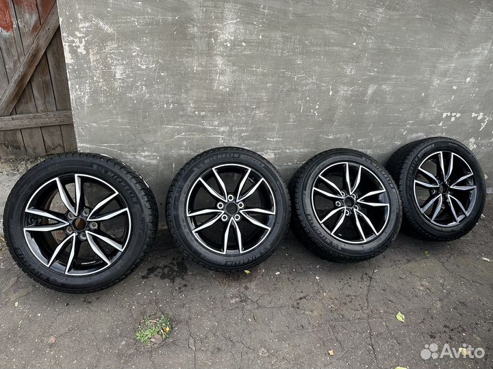 Michelin X-Ice Snow 215/55 R17 98