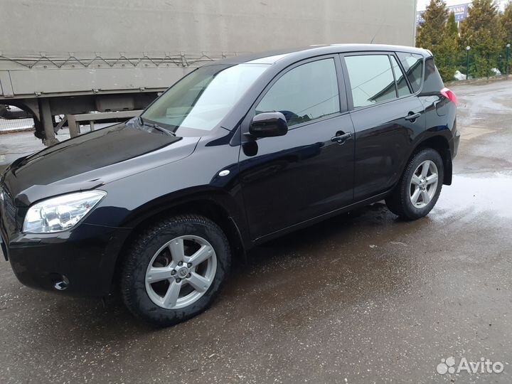 Toyota RAV4 2.0 AT, 2006, 185 200 км