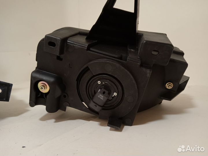 Фары противотуманные Land Cruiser 08