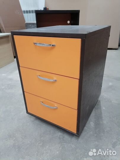 Тумбочка офисная с ящиками бу