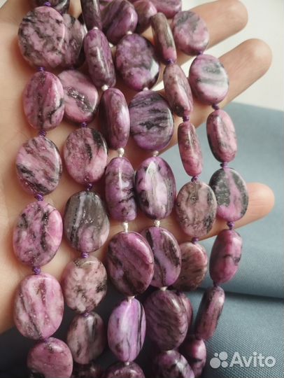 Бусы из натуральных камней