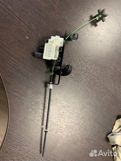 Сервопривод лючка бензобака Bmw 520D E60 N47 2009