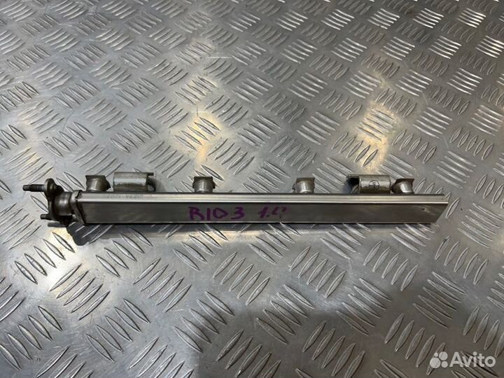 Топливная рампа Kia Rio 3 1.4