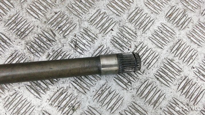 Полуось передняя правая (приводной вал, ШРУС) BMW