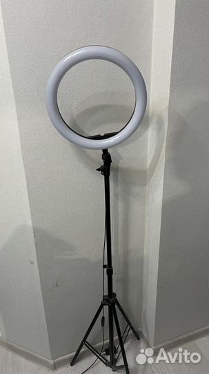 Кольцевая лампа